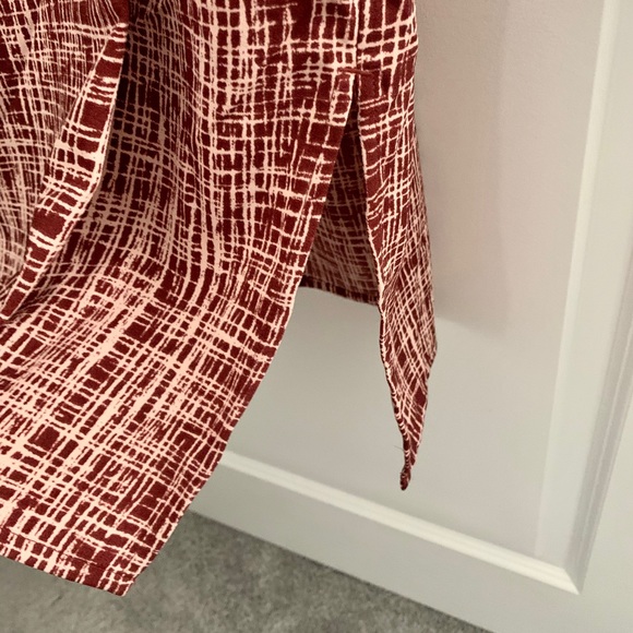 Prologue - Long sleeve crewneck midi dress (red) - Picture 10 of 16